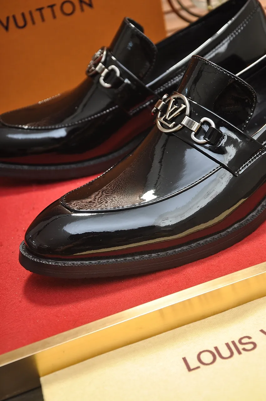 Men's shoes💰460💶【LOUIS VUITTON】(sheepskin lining) new cowhide LV formal shoes🎩🎩❗️🆘made one to one at the counter🎩original quality, imported cowhide upper➕full sheepskin lining➕original rubber outsole, {high quality visible}👣Size: 38-45 (45 custom-made)